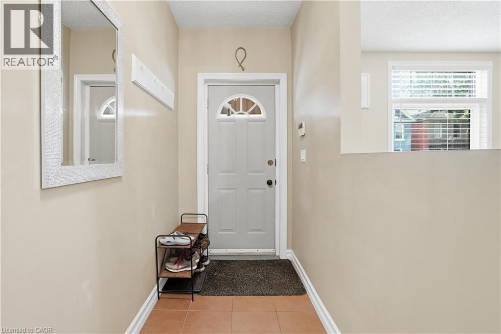 19 Huntley Street, Hamilton, Ontario  L8L 5X8 - Photo 6 - 40842443