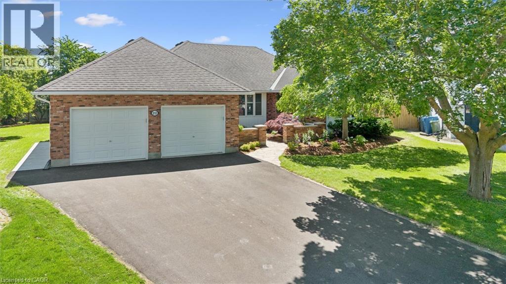 22 Lyle Place, Guelph, Ontario  N1L 1A8 - Photo 2 - 40842701