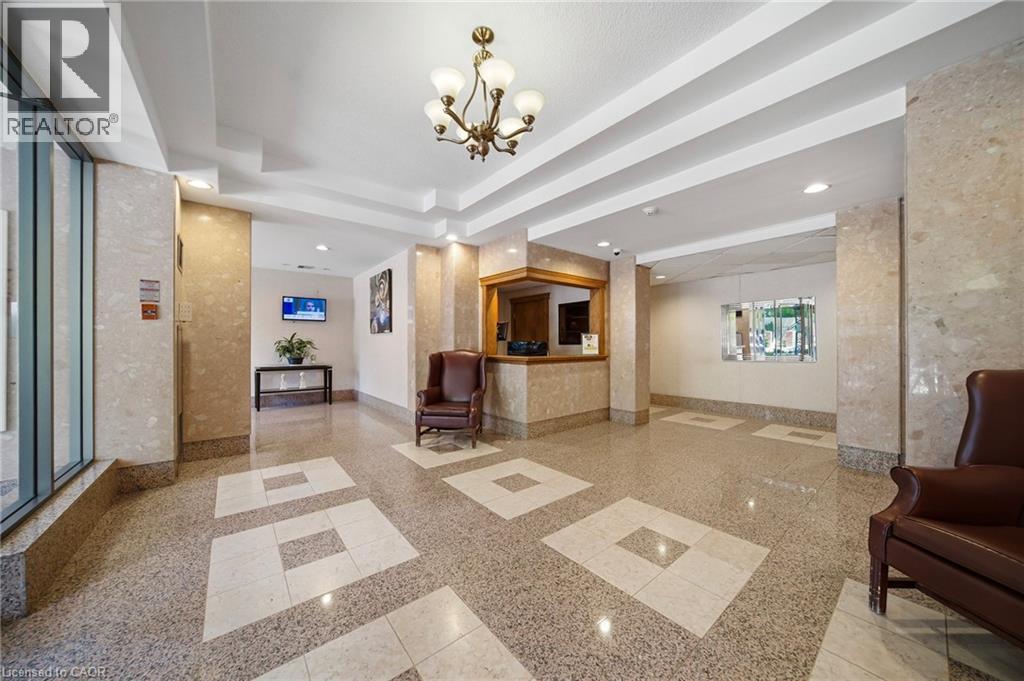 55 Elm Drive W Unit# 611, Mississauga, Ontario  L5B 3Z3 - Photo 3 - 40842613