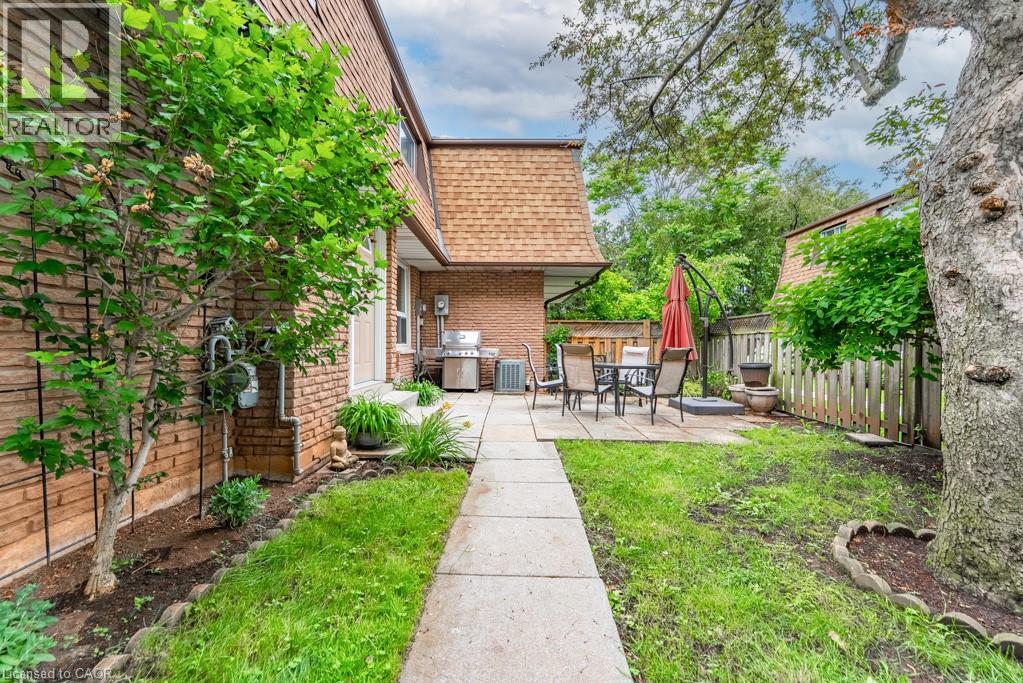 4042 Longmoor Drive Unit# 4, Burlington, Ontario  L7L 1X2 - Photo 4 - 40841400