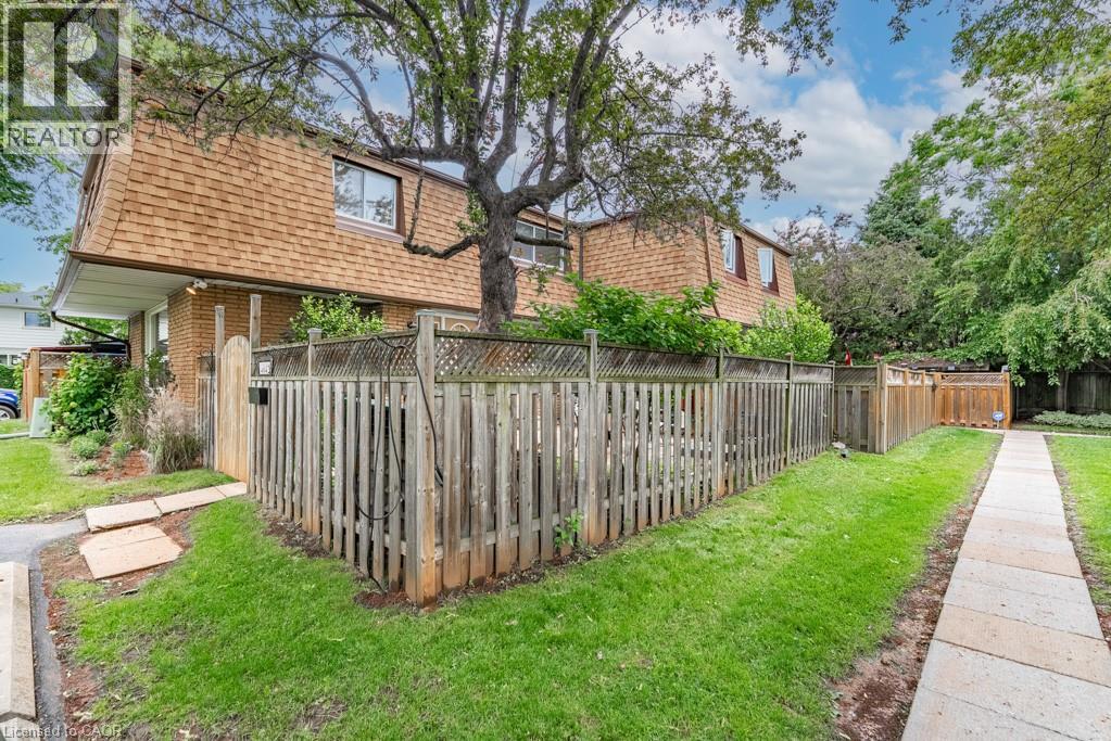 4042 Longmoor Drive Unit# 4, Burlington, Ontario  L7L 1X2 - Photo 5 - 40841400