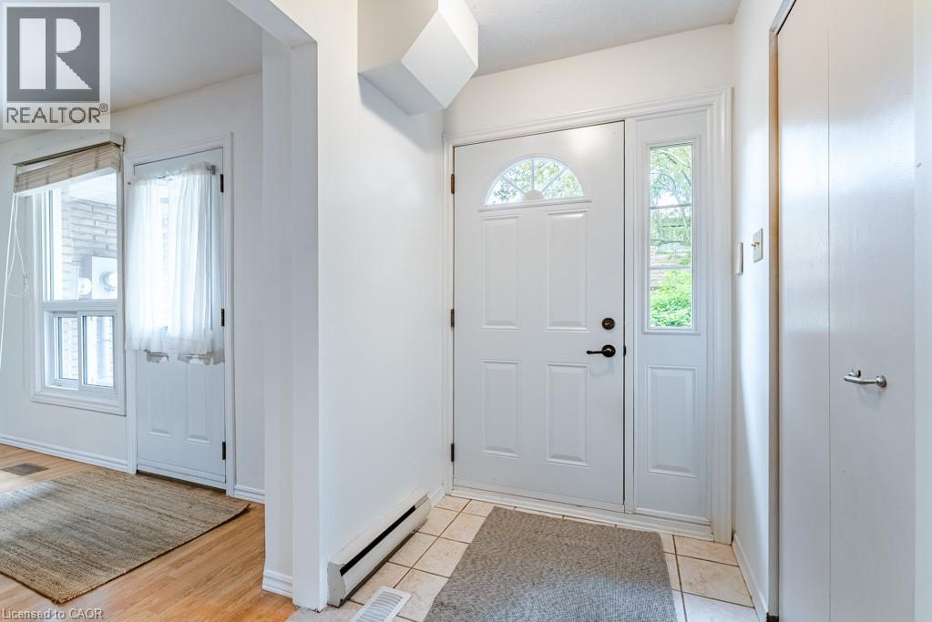4042 Longmoor Drive Unit# 4, Burlington, Ontario  L7L 1X2 - Photo 8 - 40841400