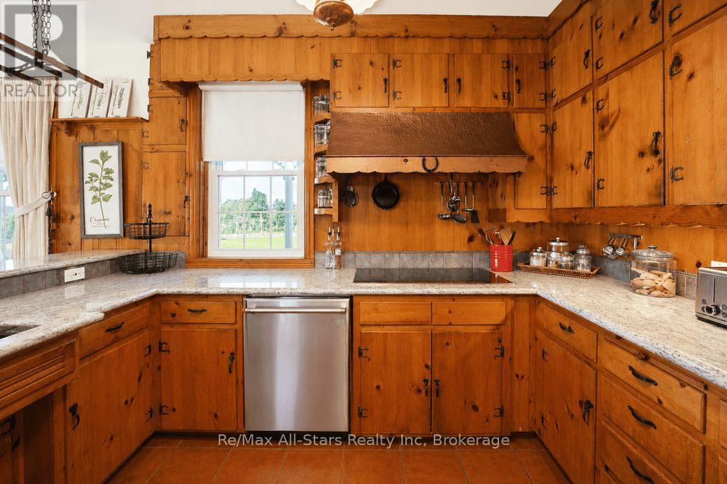 2386 60 Highway, Lake Of Bays, Ontario  P1H 2E5 - Photo 24 - X13483898