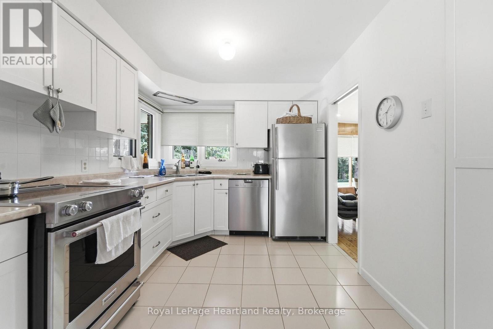 81833 London Road, Central Huron, Ontario  N0M 2H0 - Photo 3 - X13484044