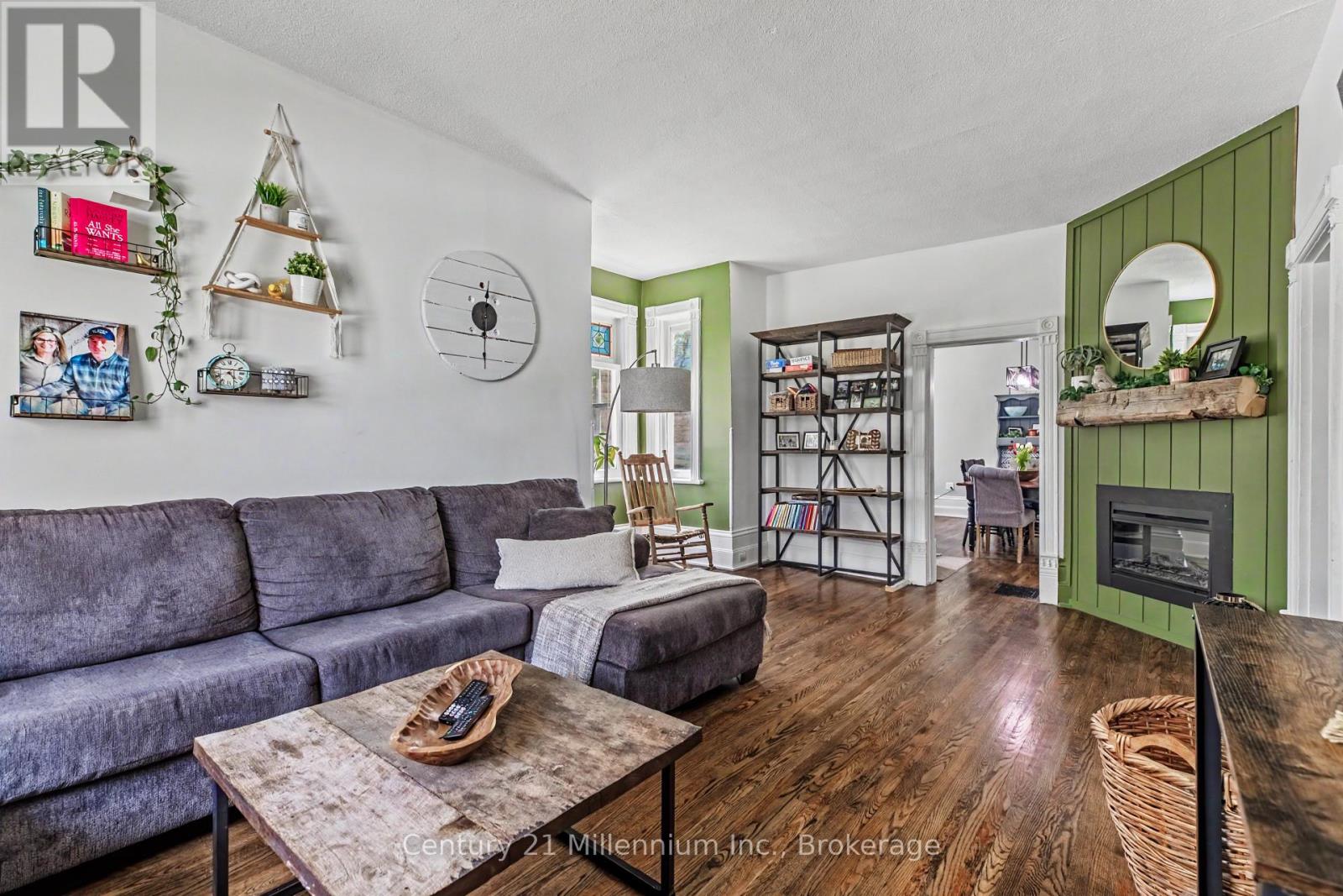 16 Peter Street, Grey Highlands, Ontario  N0C 1E0 - Photo 13 - X13484160