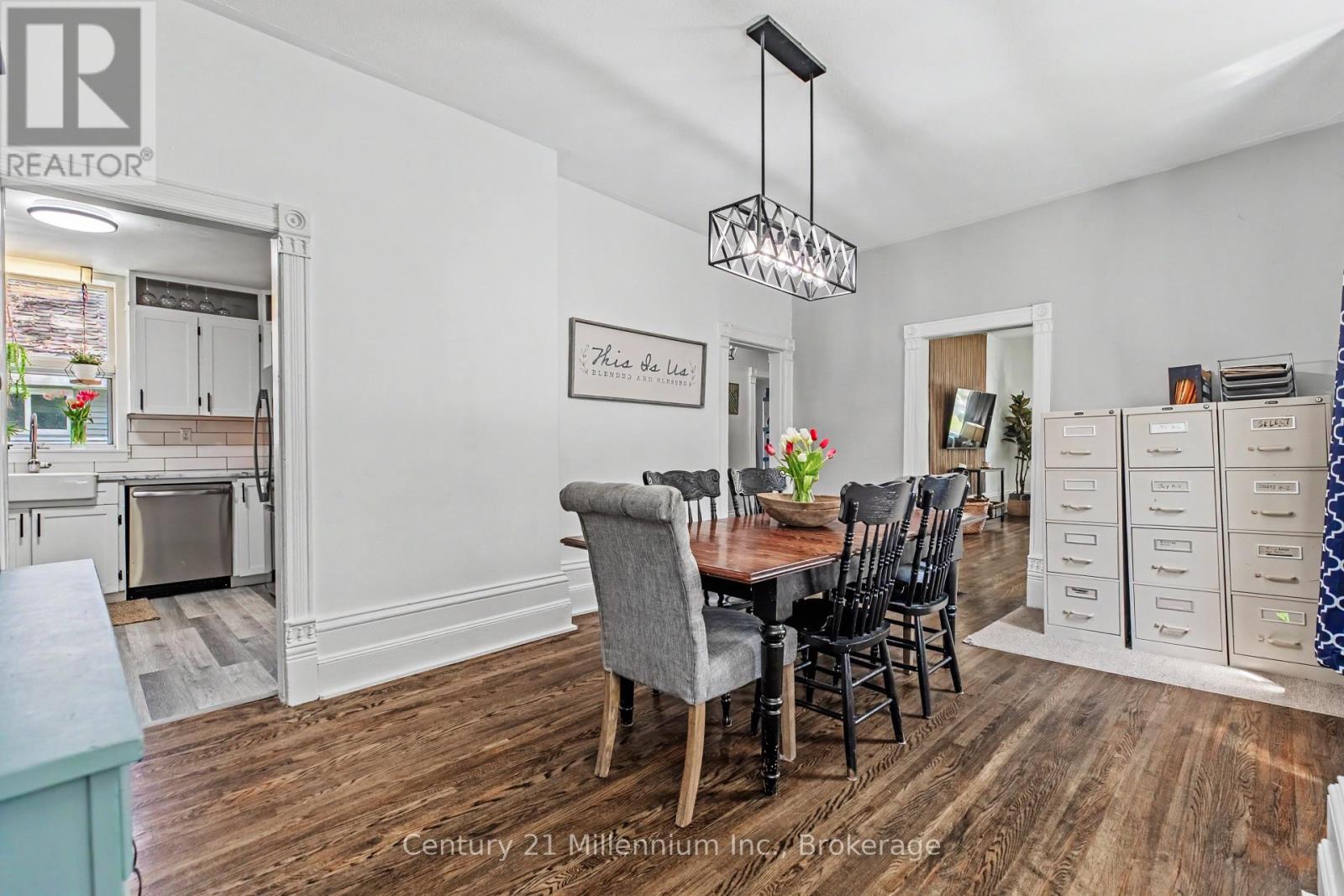 16 Peter Street, Grey Highlands, Ontario  N0C 1E0 - Photo 17 - X13484160