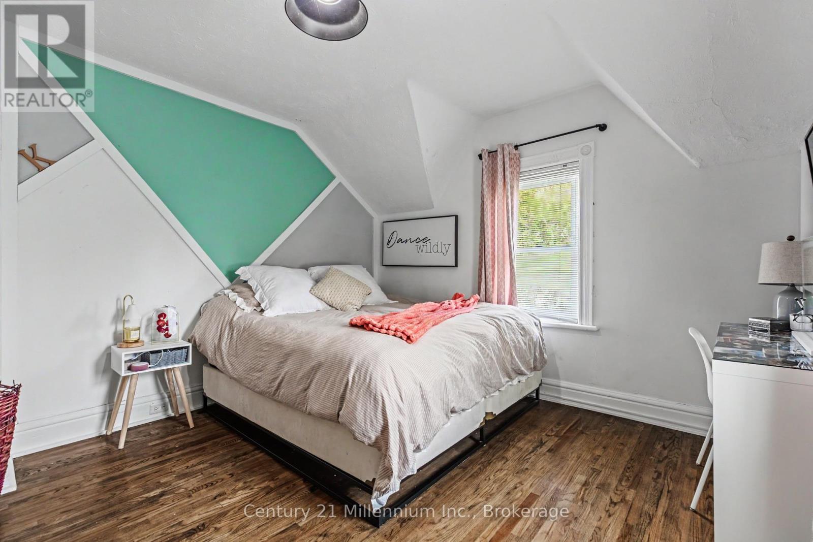 16 Peter Street, Grey Highlands, Ontario  N0C 1E0 - Photo 33 - X13484160
