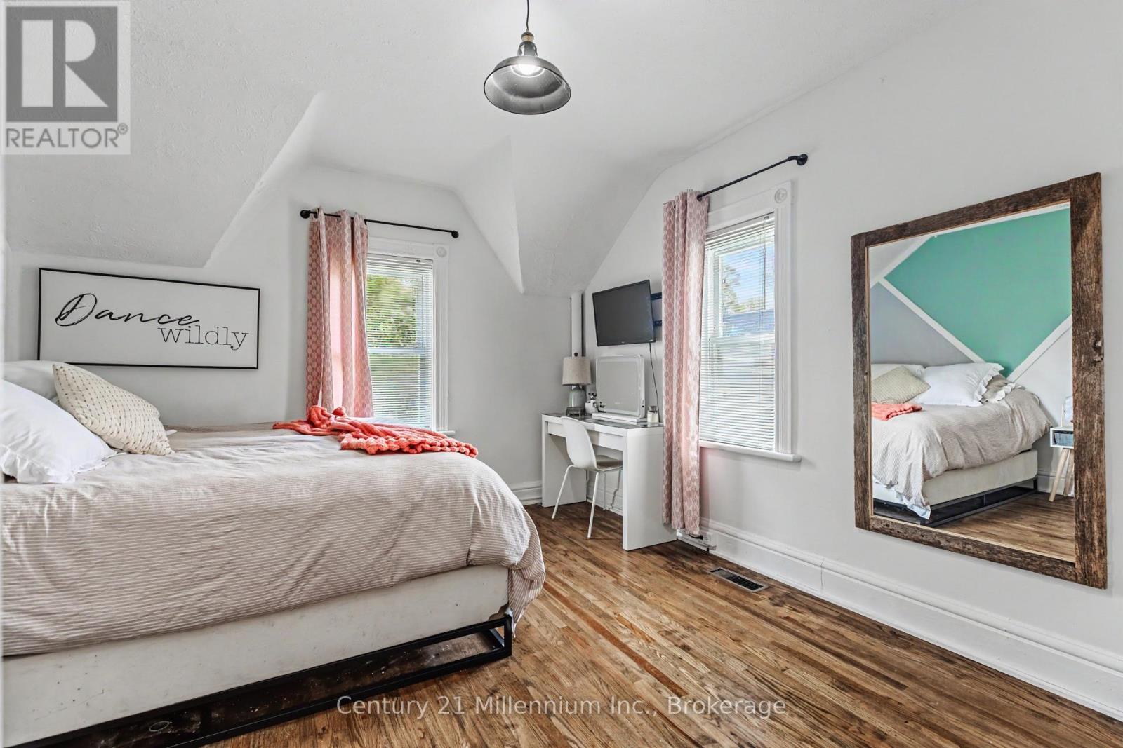16 Peter Street, Grey Highlands, Ontario  N0C 1E0 - Photo 34 - X13484160