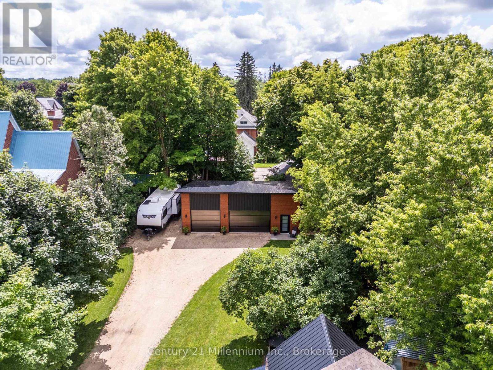 16 Peter Street, Grey Highlands, Ontario  N0C 1E0 - Photo 4 - X13484160