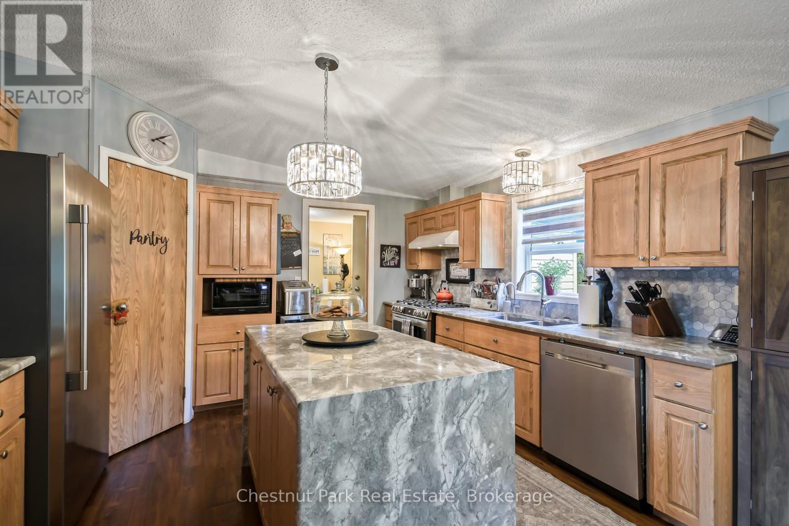 37 Rose Drive, Kearney, Ontario  P0A 1M0 - Photo 31 - X13484220