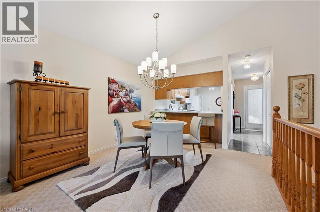 658 Ellesmere Court, Waterloo, Ontario  N2V 2H4 - Photo 13 - 40842250
