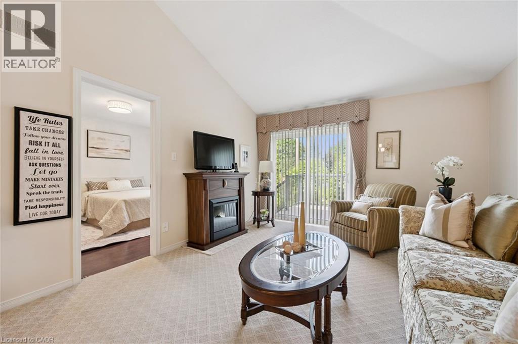 658 Ellesmere Court, Waterloo, Ontario  N2V 2H4 - Photo 16 - 40842250