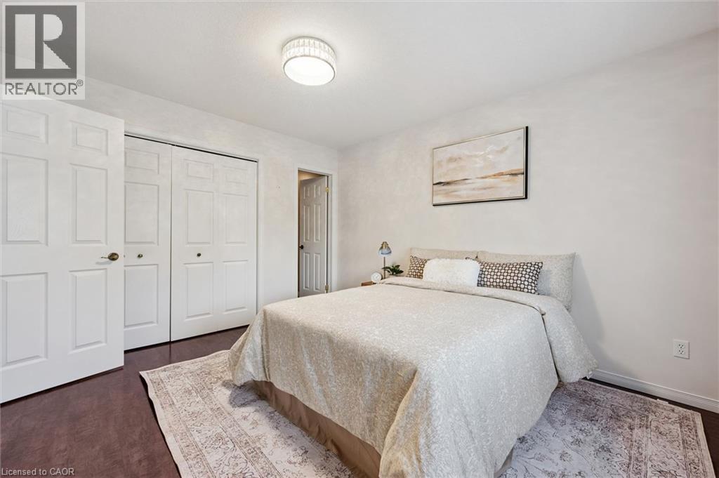 658 Ellesmere Court, Waterloo, Ontario  N2V 2H4 - Photo 19 - 40842250