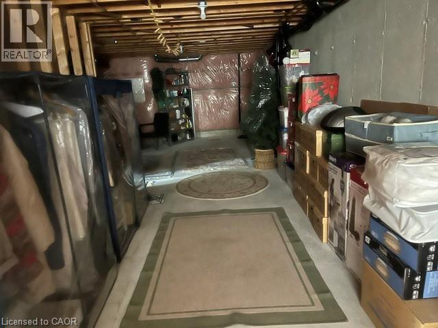 658 Ellesmere Court, Waterloo, Ontario  N2V 2H4 - Photo 31 - 40842250