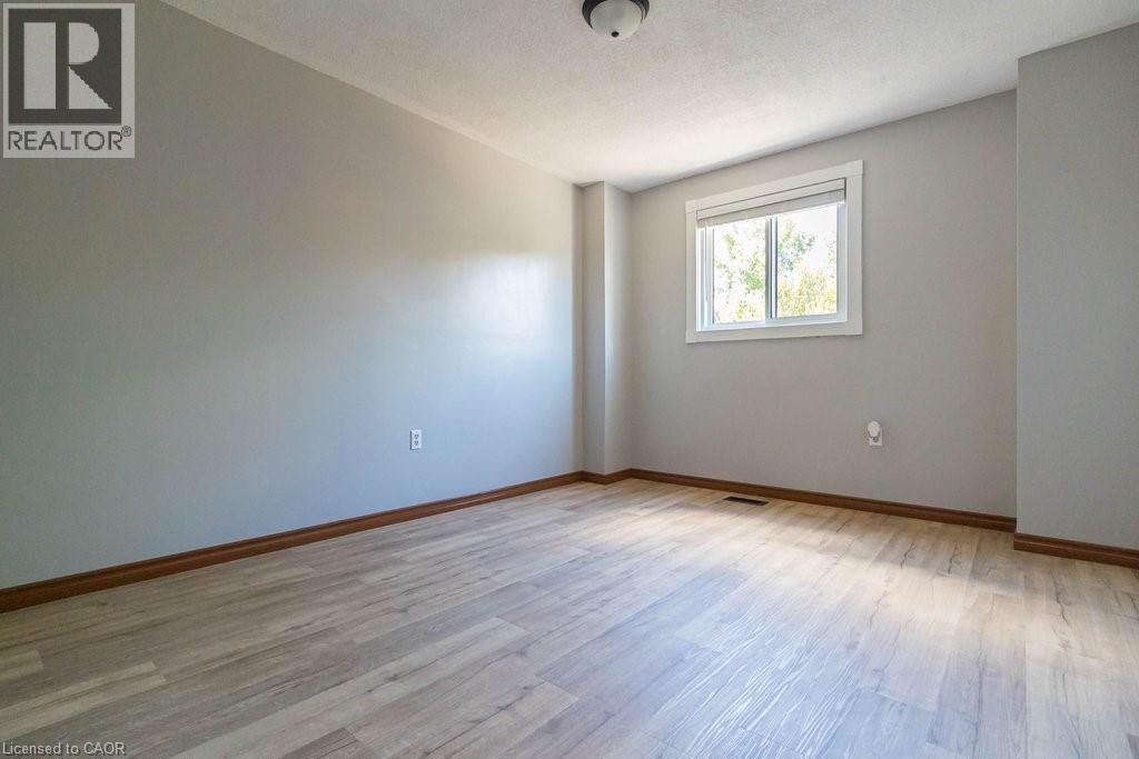 310 Stone Church Road E, Hamilton, Ontario  L9B 1B2 - Photo 23 - 40842004