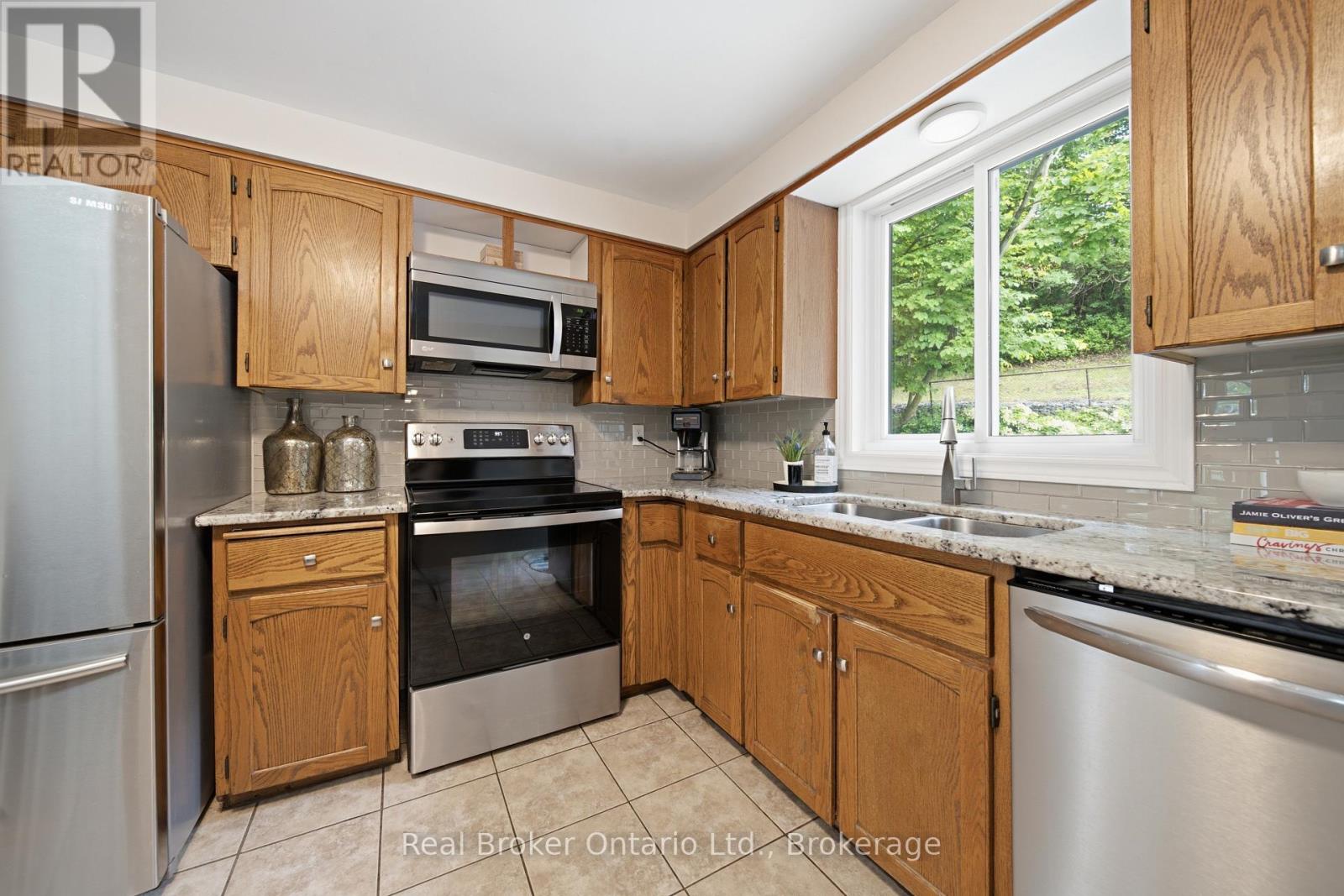 39 Wagoners Trail, Guelph, Ontario  N1G 3M9 - Photo 17 - X13484652