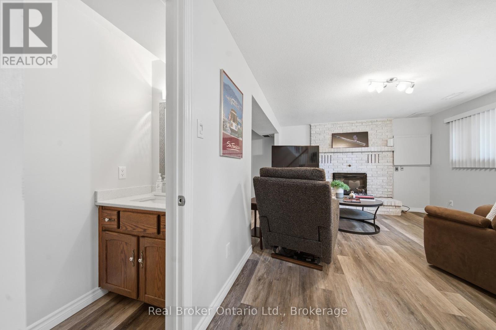 39 Wagoners Trail, Guelph, Ontario  N1G 3M9 - Photo 32 - X13484652