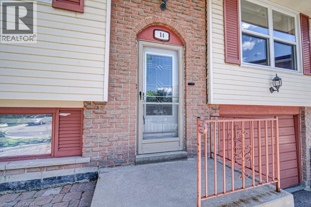 14 Krafty Court, Hamilton, Ontario  L9C 6R7 - Photo 4 - 40841316