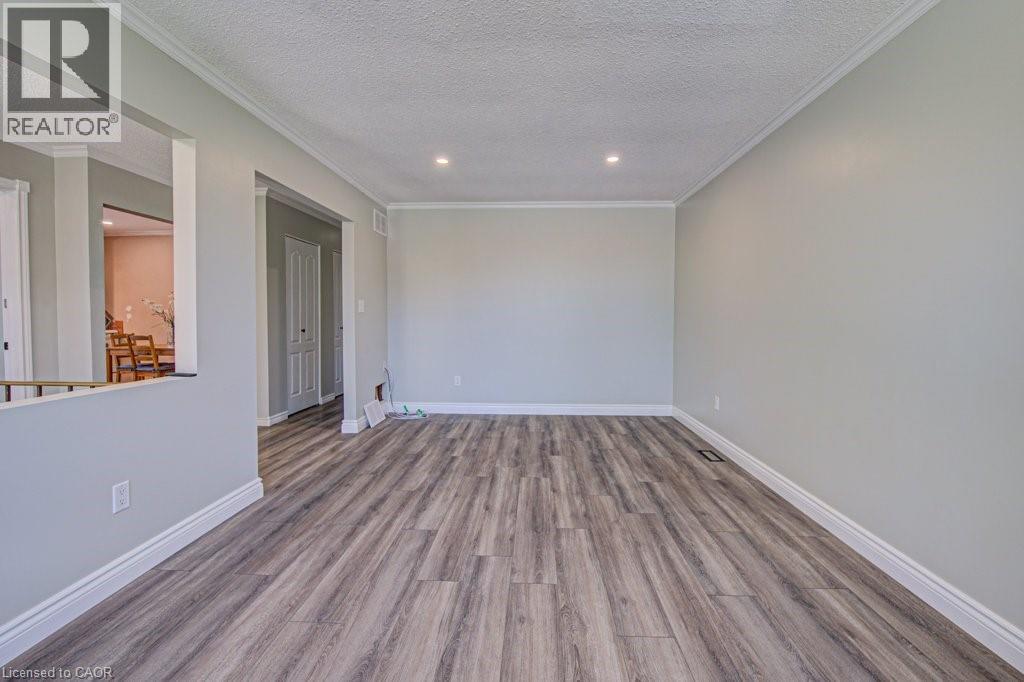 14 Krafty Court, Hamilton, Ontario  L9C 6R7 - Photo 8 - 40841316