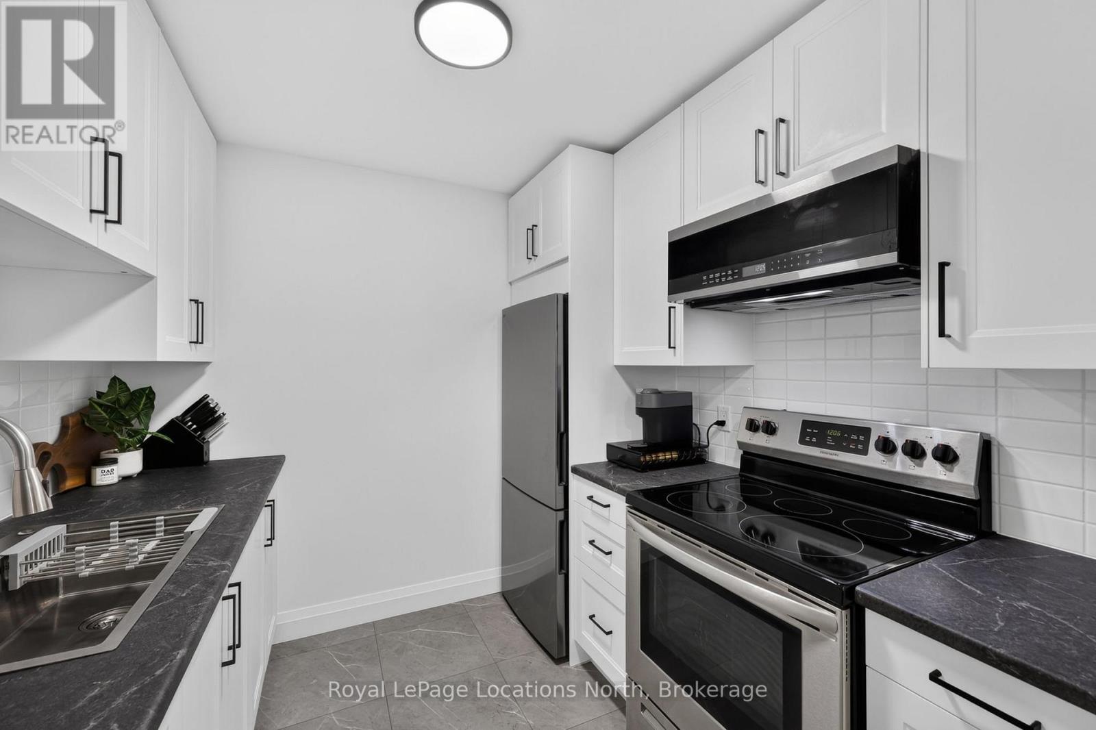 D7 - 163 Edgehill Drive, Barrie, Ontario  L4N 1L9 - Photo 11 - S13484782
