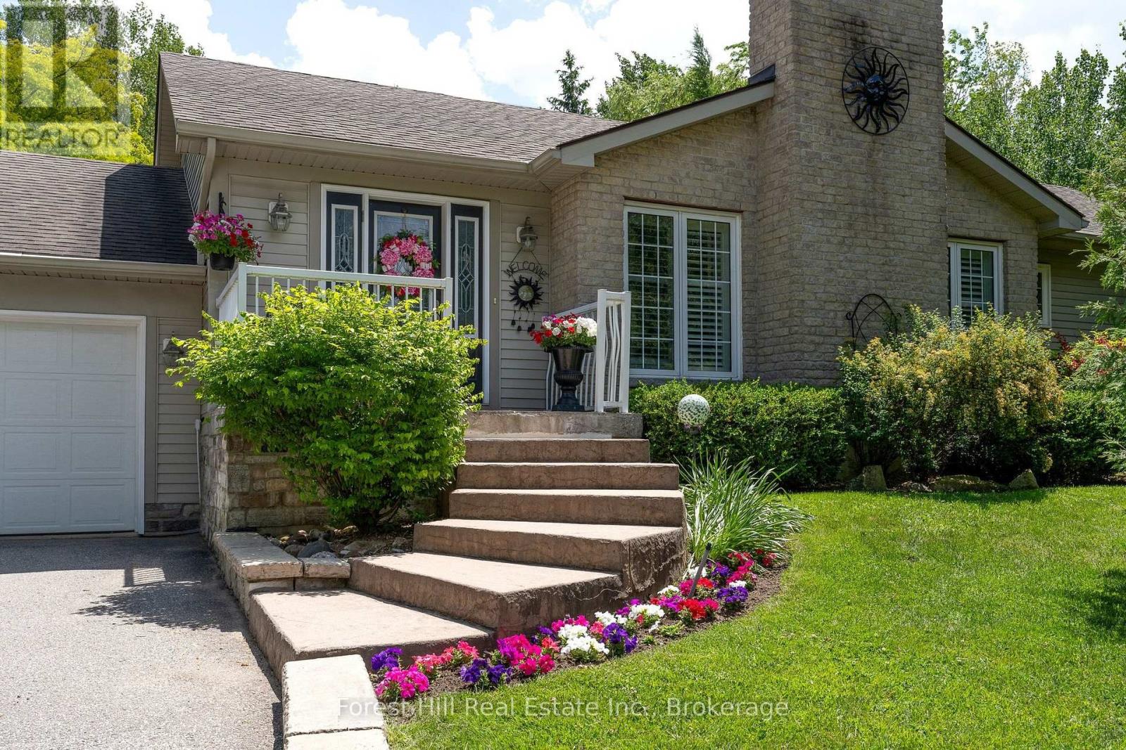 131 Aspen Way, Blue Mountains, Ontario  L9Y 0S7 - Photo 2 - X13484880
