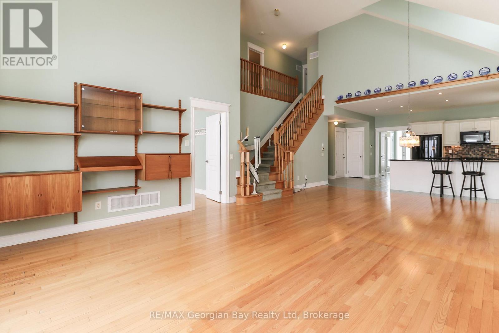 210 Wycliffe Cove, Tay, Ontario  L0K 2A0 - Photo 21 - S13484998