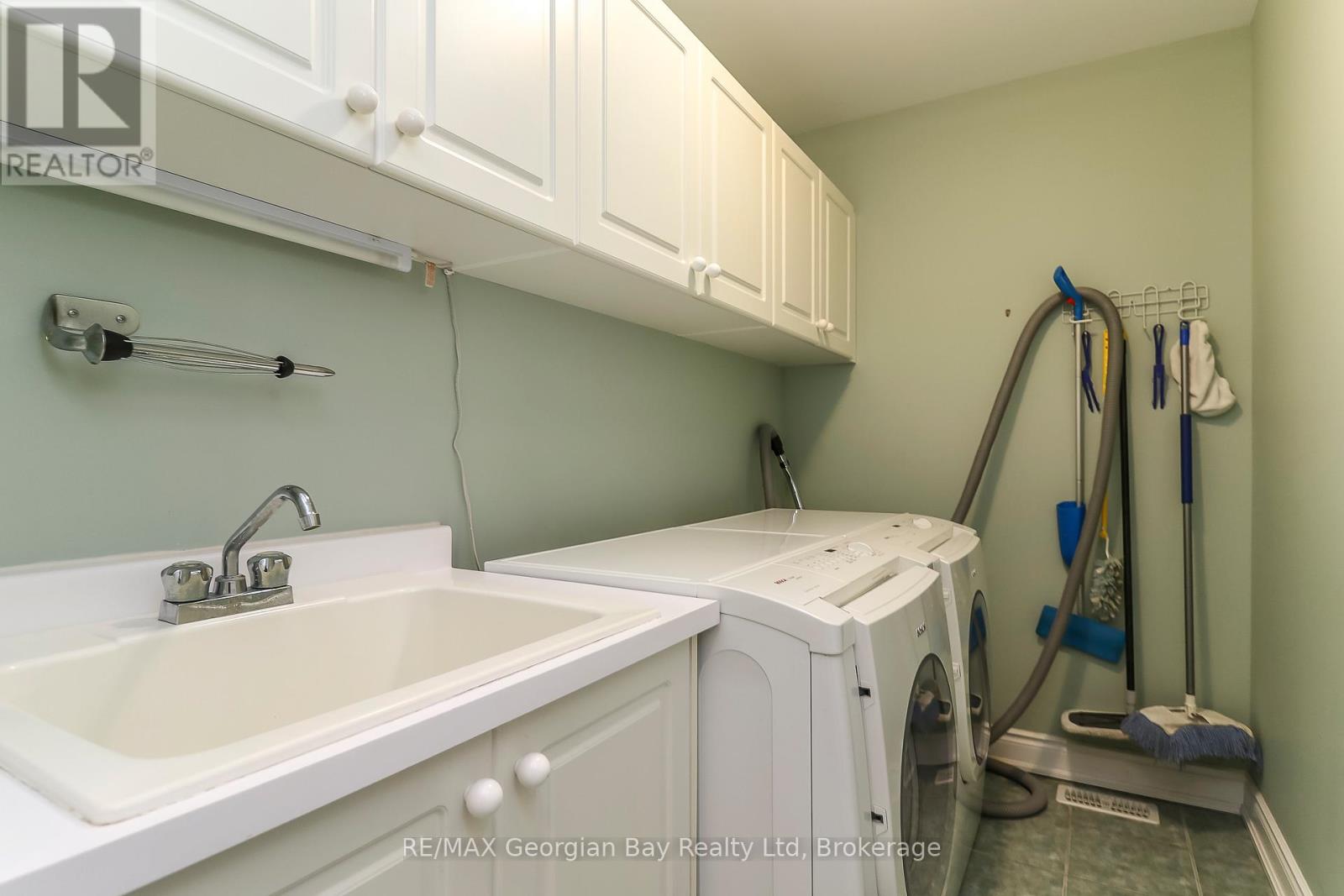 210 Wycliffe Cove, Tay, Ontario  L0K 2A0 - Photo 27 - S13484998