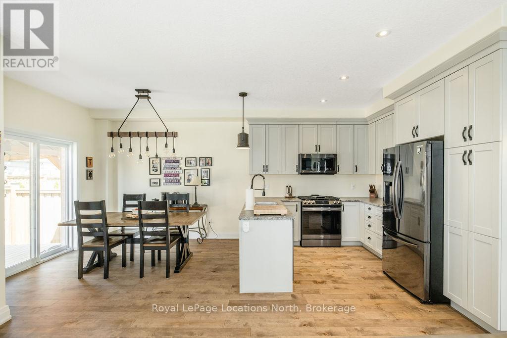 18 Bassett Street, Collingwood, Ontario  L9Y 3B7 - Photo 12 - S13485048
