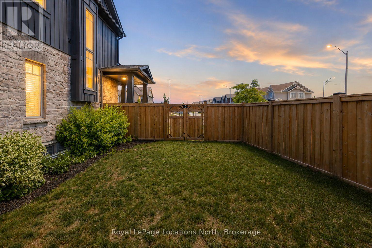 18 Bassett Street, Collingwood, Ontario  L9Y 3B7 - Photo 4 - S13485048