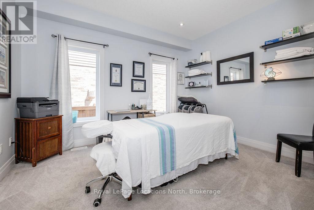 18 Bassett Street, Collingwood, Ontario  L9Y 3B7 - Photo 9 - S13485048