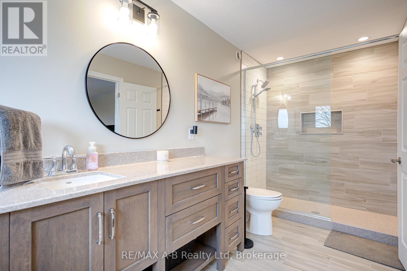 194 Station Road, Perth South, Ontario  N0K 1X0 - Photo 17 - X13485010