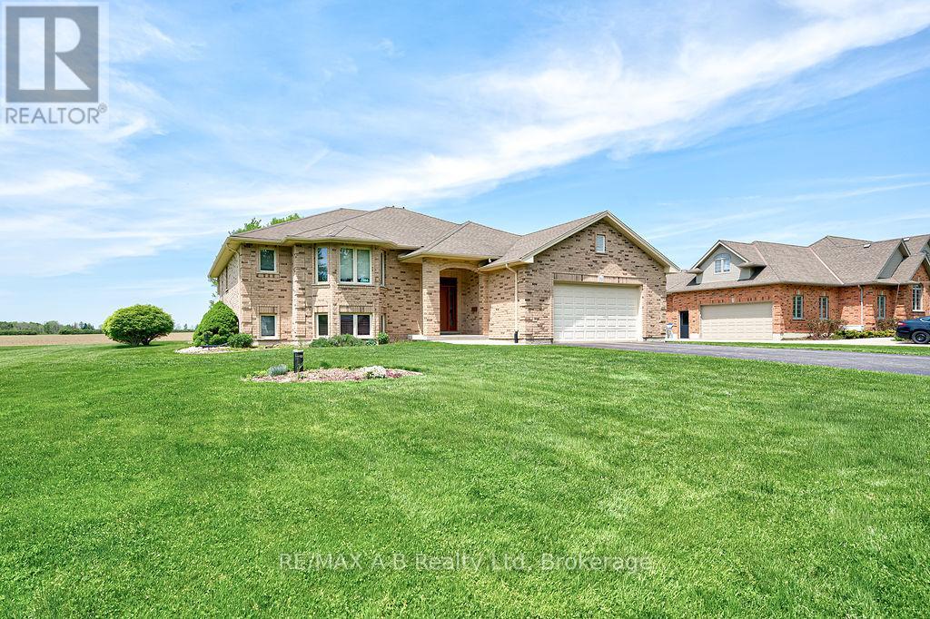 194 Station Road, Perth South, Ontario  N0K 1X0 - Photo 2 - X13485010