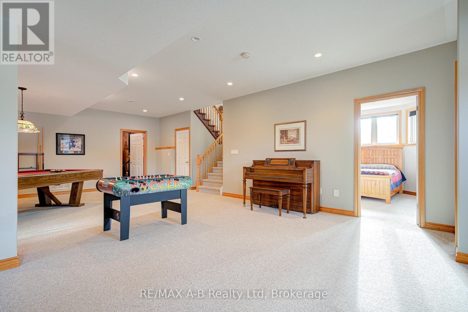 194 Station Road, Perth South, Ontario  N0K 1X0 - Photo 25 - X13485010