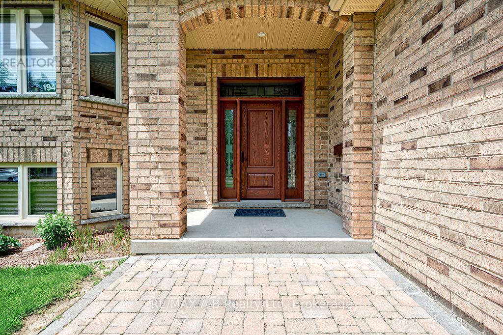 194 Station Road, Perth South, Ontario  N0K 1X0 - Photo 4 - X13485010