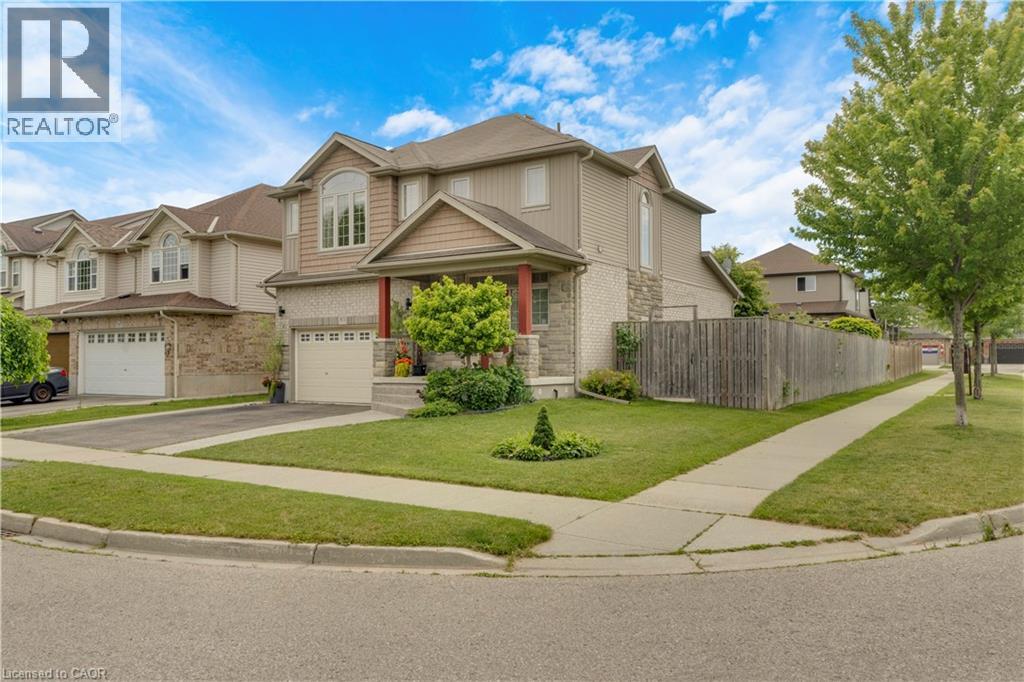 83 Frankfurt Street, Kitchener, Ontario  N2R 1T8 - Photo 2 - 40842795
