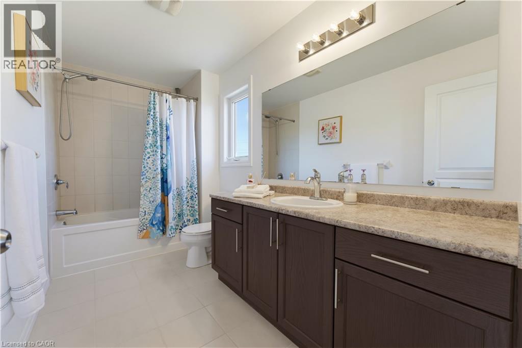 47 Newcastle Court, Kitchener, Ontario  N2R 0G7 - Photo 20 - 40841397