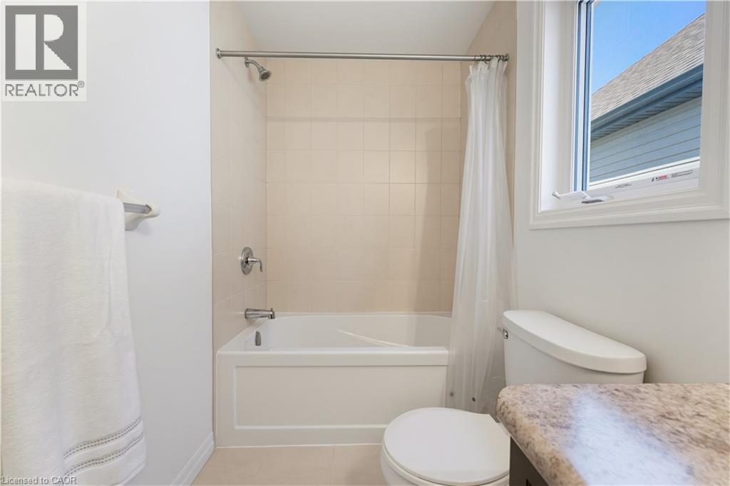 47 Newcastle Court, Kitchener, Ontario  N2R 0G7 - Photo 25 - 40841397