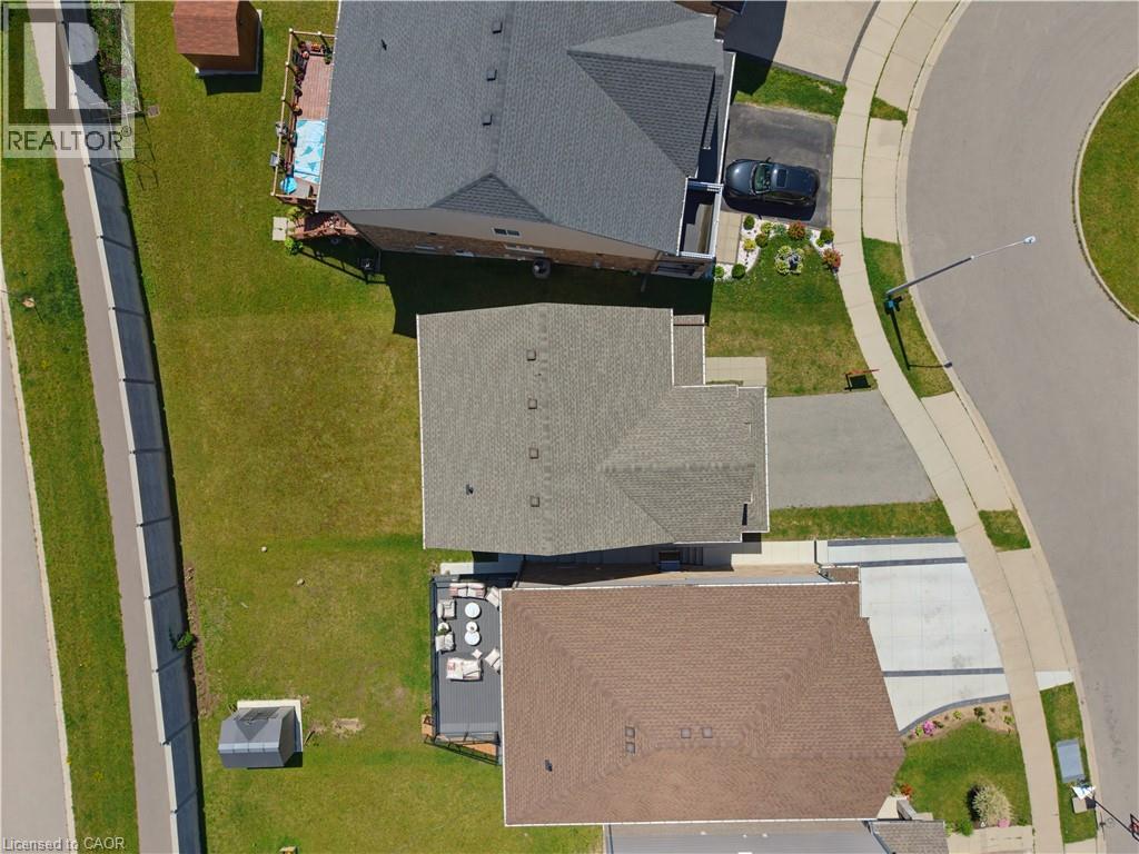 47 Newcastle Court, Kitchener, Ontario  N2R 0G7 - Photo 33 - 40841397