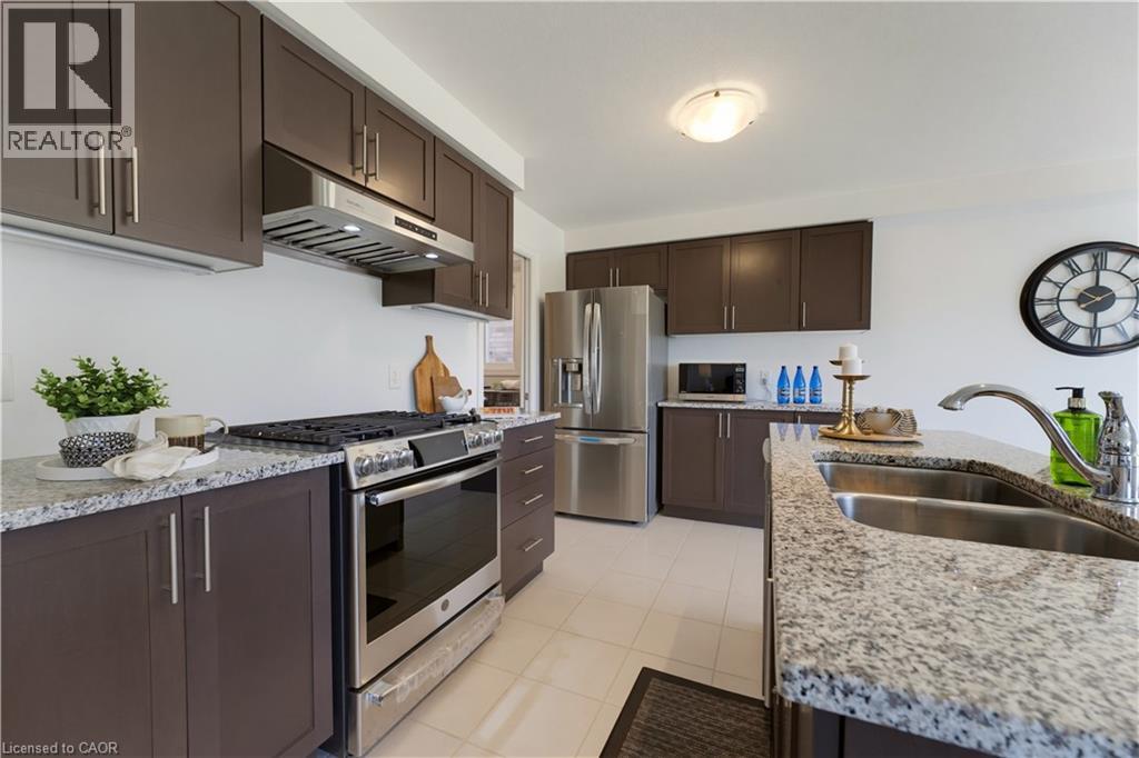 47 Newcastle Court, Kitchener, Ontario  N2R 0G7 - Photo 8 - 40841397