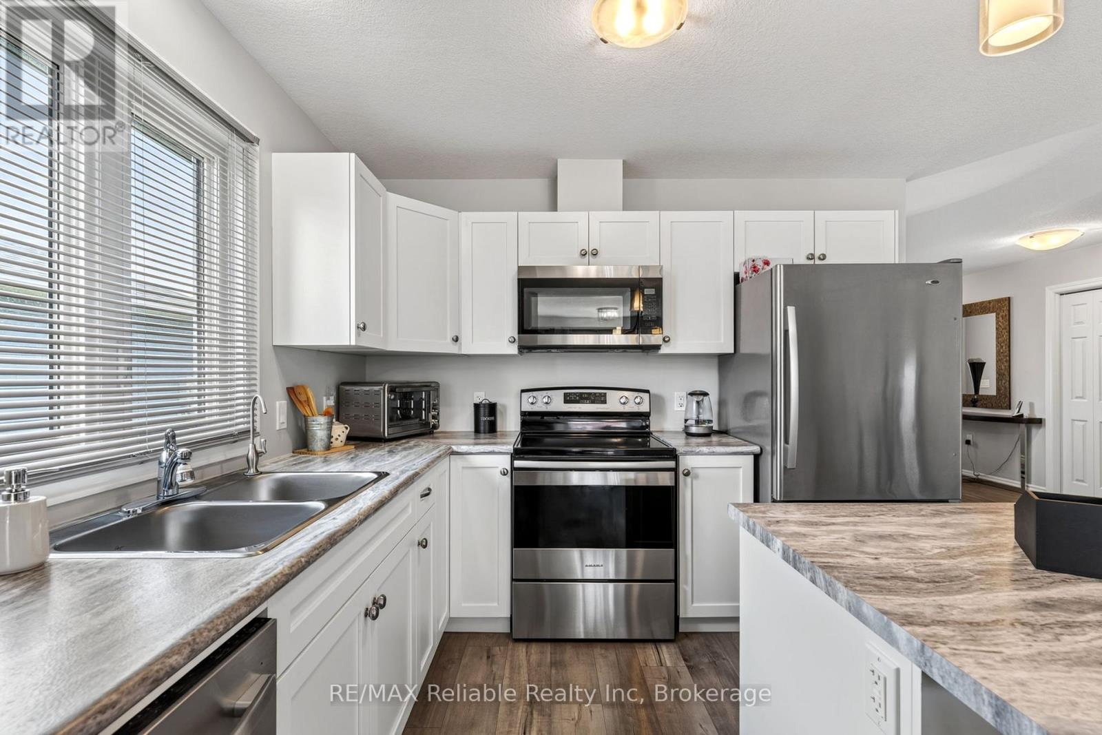 7 Windward Way S, Ashfield-Colborne-Wawanosh, Ontario  N7A 0B8 - Photo 12 - X13485104