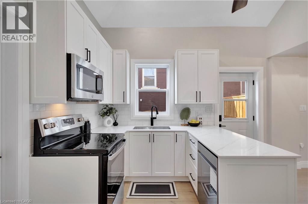 187 Drummond Street, Brantford, Ontario  N3S 6A8 - Photo 14 - 40842827
