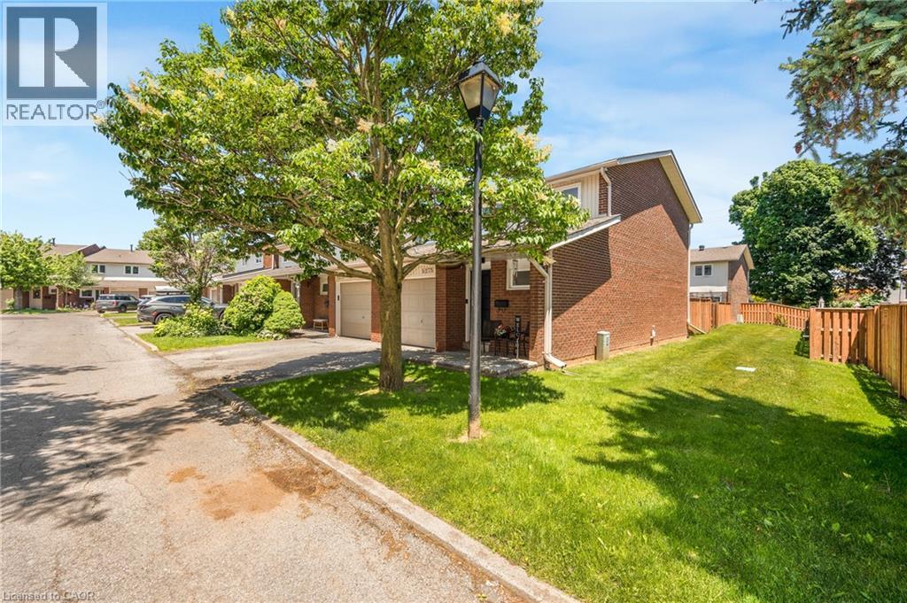 5275 Banting Court, Burlington, Ontario  L7L 2Z4 - Photo 4 - 40842794