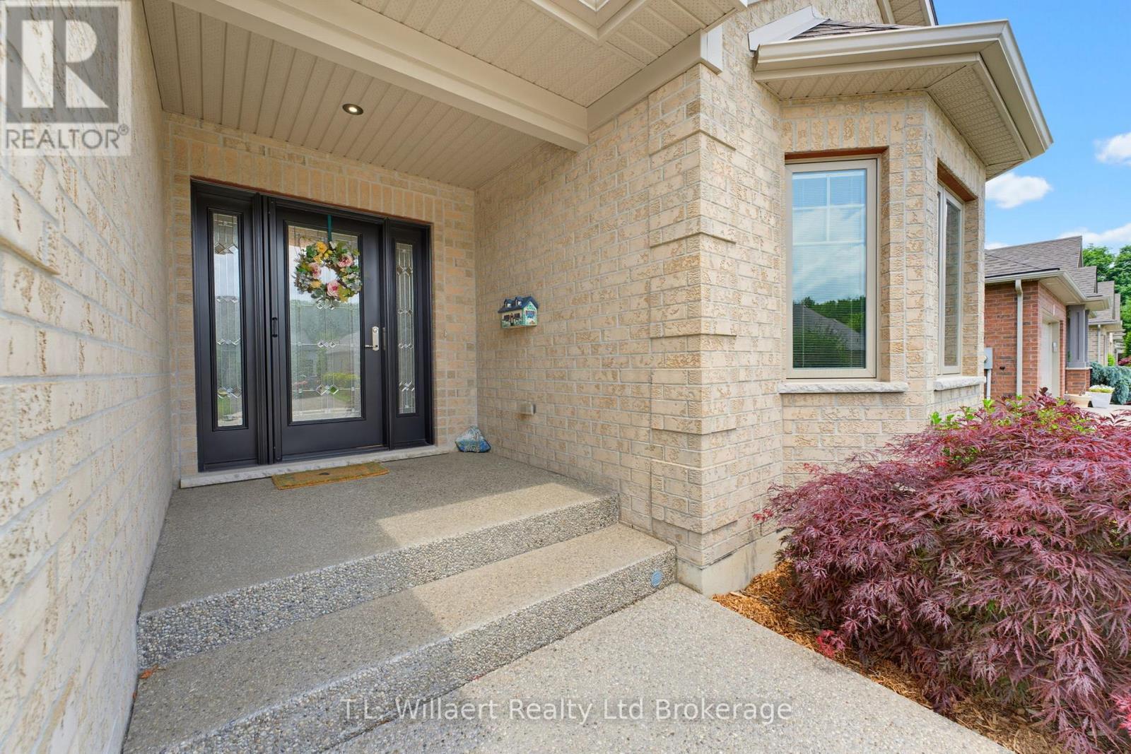 50 Wood Haven Drive, Tillsonburg, Ontario  N4G 0A5 - Photo 9 - X13485490