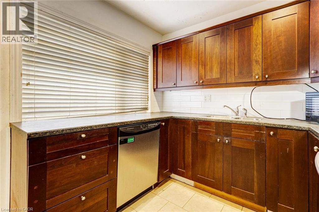 16 Woodward Avenue, Brampton, Ontario  L6V 1K1 - Photo 14 - 40842090