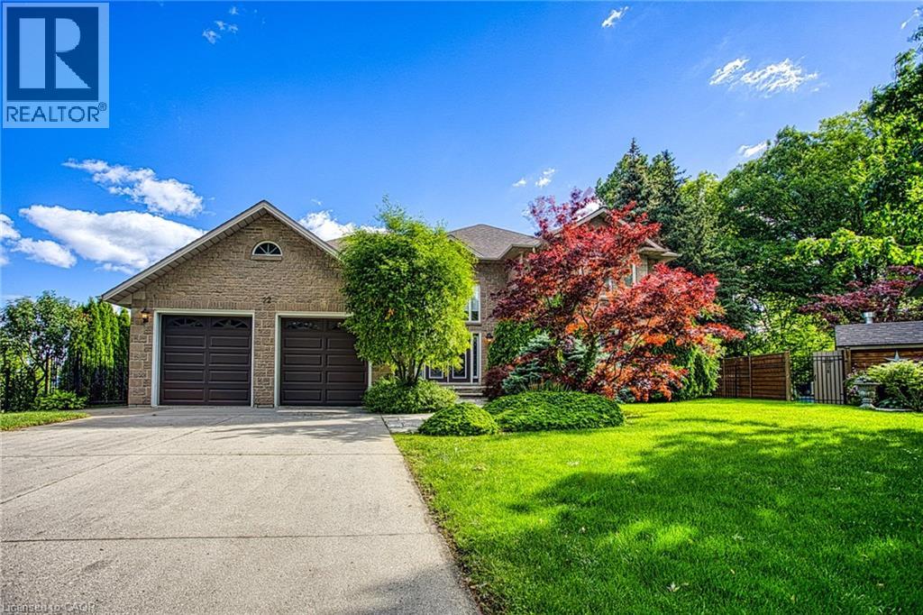 22 Burt Court, Stoney Creek, Ontario  L8G 3H4 - Photo 4 - 40842085
