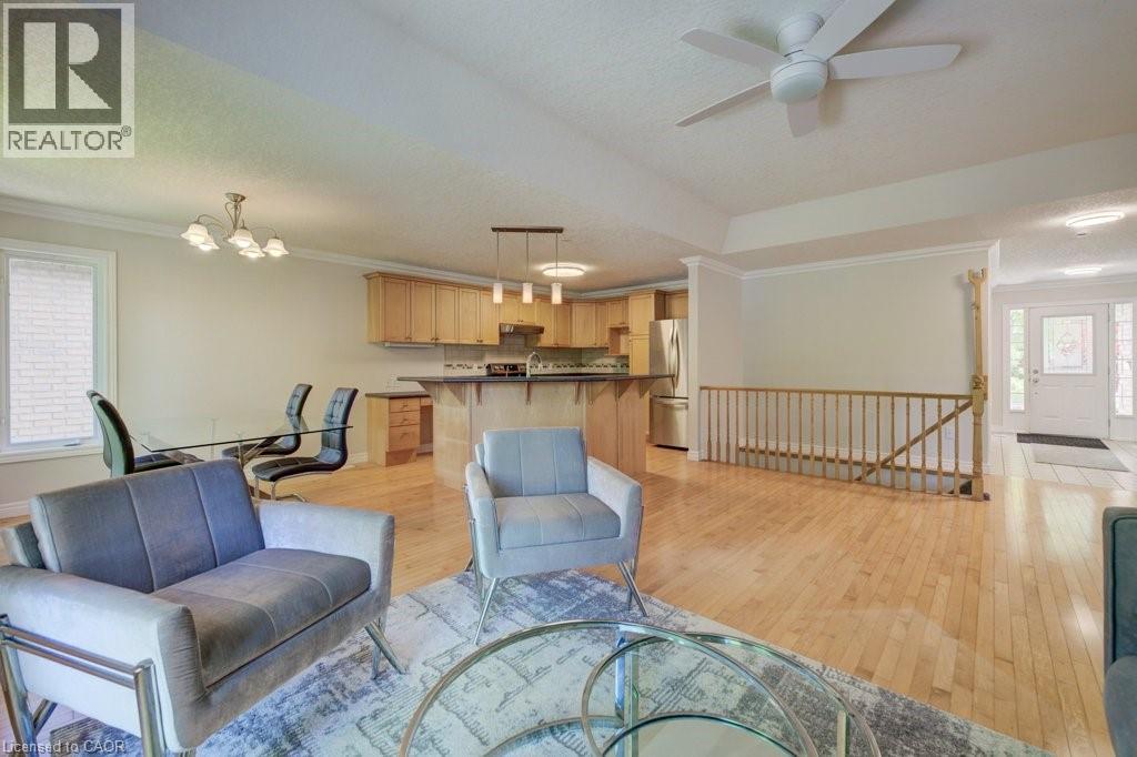 670 Salzburg Drive, Waterloo, Ontario  N2V 2N8 - Photo 22 - 40841876
