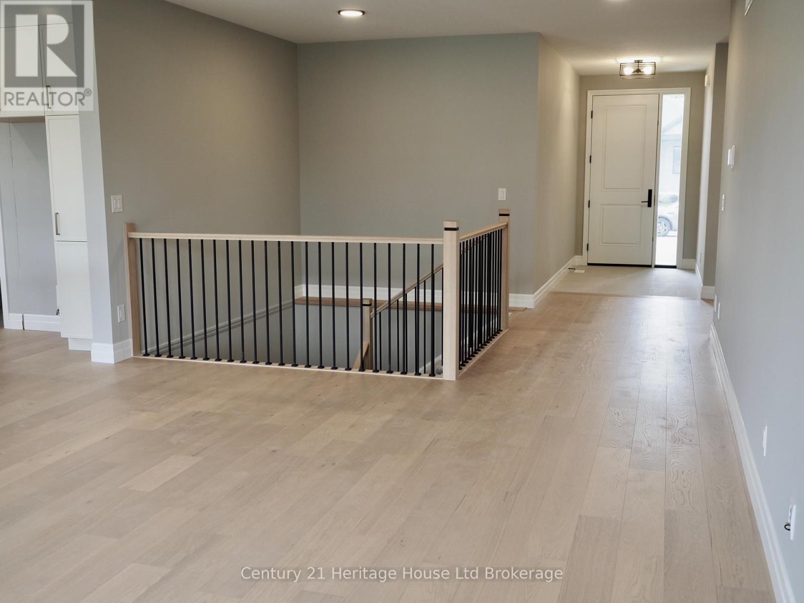 28 Sycamore Drive, Tillsonburg, Ontario  N4G 5R9 - Photo 14 - X13485520