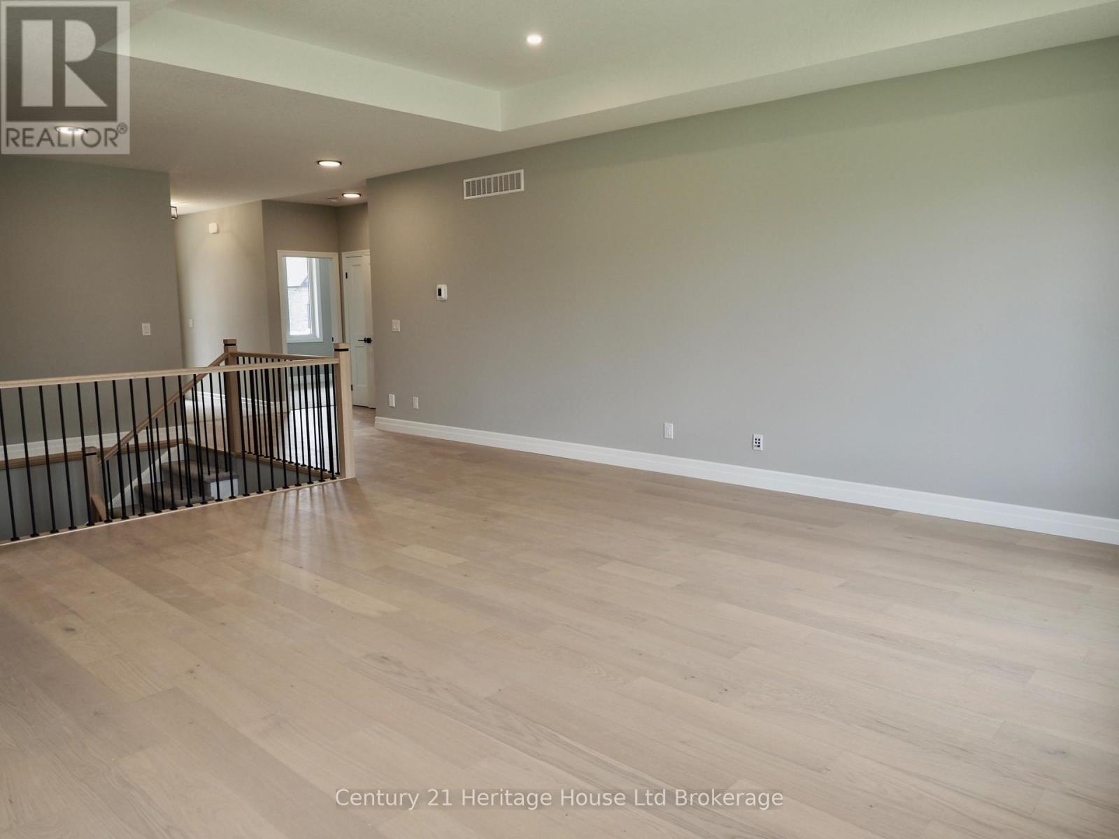 28 Sycamore Drive, Tillsonburg, Ontario  N4G 5R9 - Photo 15 - X13485520