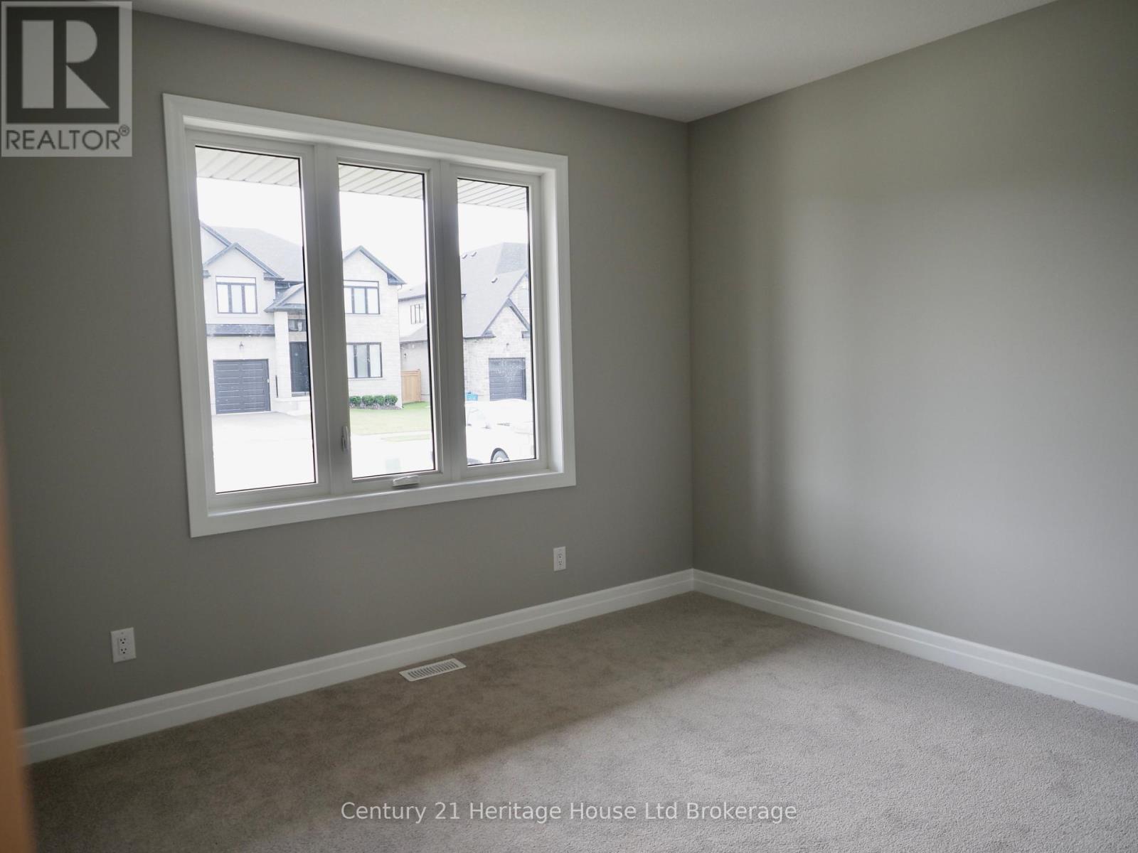 28 Sycamore Drive, Tillsonburg, Ontario  N4G 5R9 - Photo 24 - X13485520