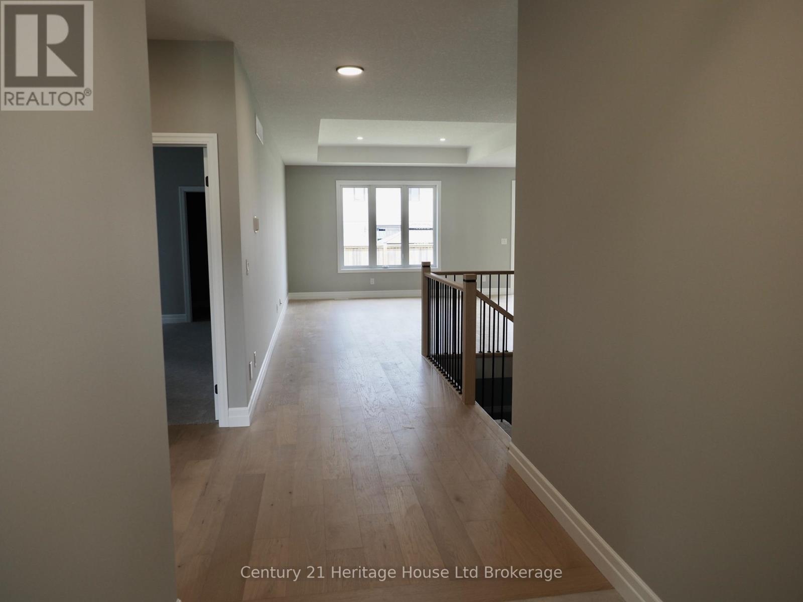 28 Sycamore Drive, Tillsonburg, Ontario  N4G 5R9 - Photo 7 - X13485520